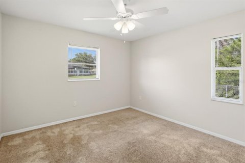 House in North Port, Florida 3 bedrooms, 111.39 sq.m. № 2113803 - photo 29