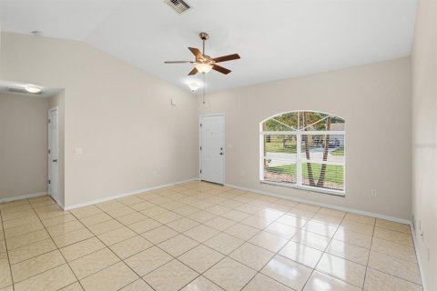 House in North Port, Florida 3 bedrooms, 111.39 sq.m. № 2113803 - photo 9