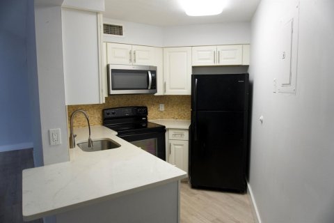 Copropriété à louer à Oakland Park, Floride: 2 chambres, 82.68 m2 № 2247835 - photo 5