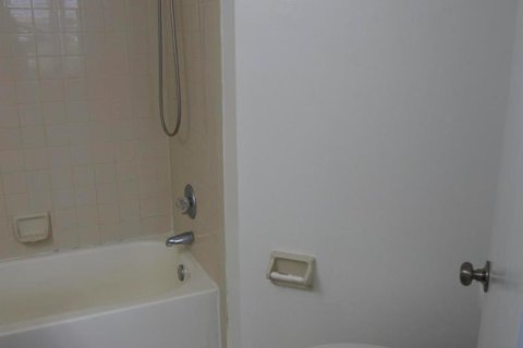 Copropriété à louer à Oakland Park, Floride: 2 chambres, 82.68 m2 № 2247835 - photo 24