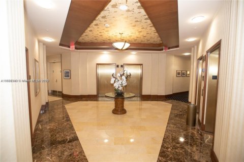 Купить кондоминиум в Авентура, Флорида 1 спальня, 79.9м2, № 2013785 - фото 26