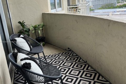 Купить кондоминиум в Авентура, Флорида 1 спальня, 79.9м2, № 2013785 - фото 9