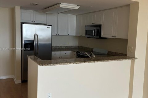 Купить кондоминиум в Авентура, Флорида 1 спальня, 79.9м2, № 2013785 - фото 4