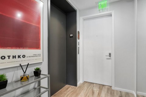 Condominio en venta en Miami, Florida, 1 dormitorio, 77.85 m2 № 1983715 - foto 26