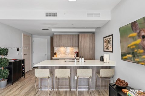 Condominio en venta en Miami, Florida, 1 dormitorio, 77.85 m2 № 1983715 - foto 8