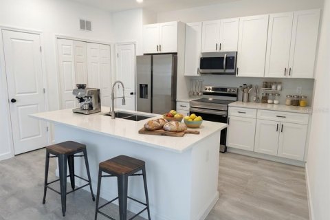 Villa ou maison à vendre à Kissimmee, Floride: 4 chambres, 148.09 m2 № 2433207 - photo 9