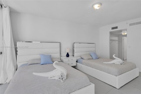 Купить кондоминиум в Майами, Флорида 2 спальни, 97.36м2, № 1959478 - фото 27