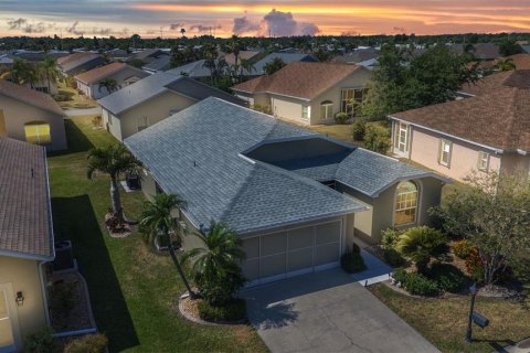 House in Punta Gorda, Florida 2 bedrooms, 128.76 sq.m. № 1655858 - photo 1