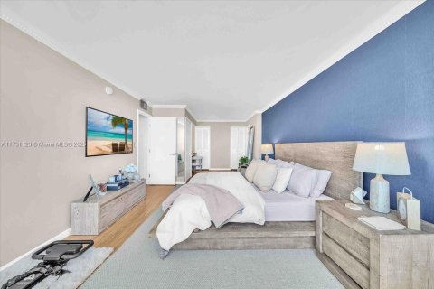 Condo in Miami Beach, Florida, 2 bedrooms  № 1763280 - photo 7