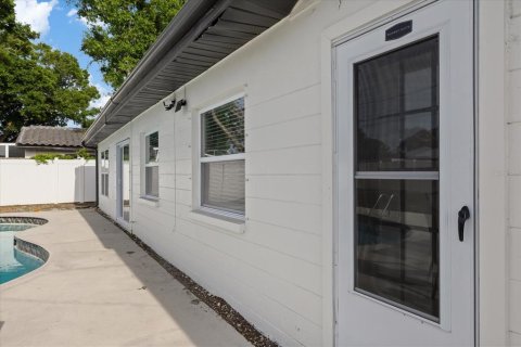 Casa en venta en Saint Petersburg, Florida, 4 dormitorios, 171.5 m2 № 2116849 - foto 30
