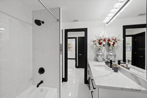 Casa en venta en Saint Petersburg, Florida, 4 dormitorios, 171.5 m2 № 2116849 - foto 15