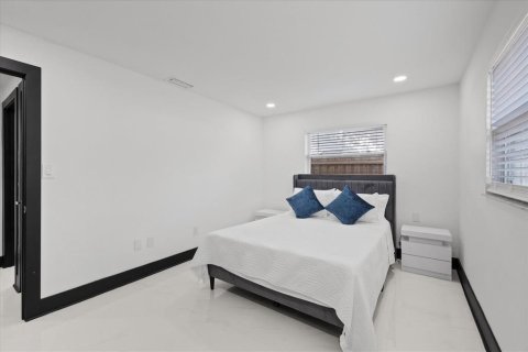 Casa en venta en Saint Petersburg, Florida, 4 dormitorios, 171.5 m2 № 2116849 - foto 22