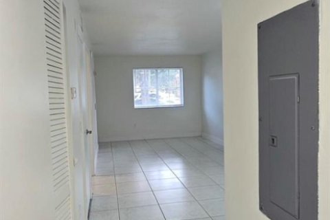 Condo in West Palm Beach, Florida, 2 bedrooms № 2188217 - photo 18