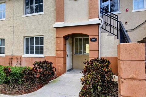 Condo in West Palm Beach, Florida, 2 bedrooms № 2188217