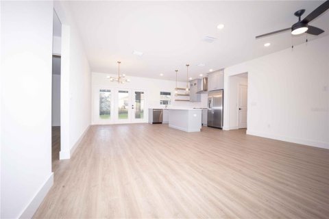 Casa en venta en Summerfield, Florida, 3 dormitorios, 142.14 m2 № 1917920 - foto 2