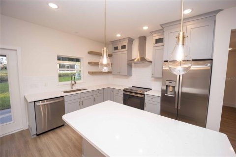 Casa en venta en Summerfield, Florida, 3 dormitorios, 142.14 m2 № 1917920 - foto 3