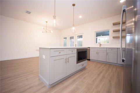Casa en venta en Summerfield, Florida, 3 dormitorios, 142.14 m2 № 1917920 - foto 4
