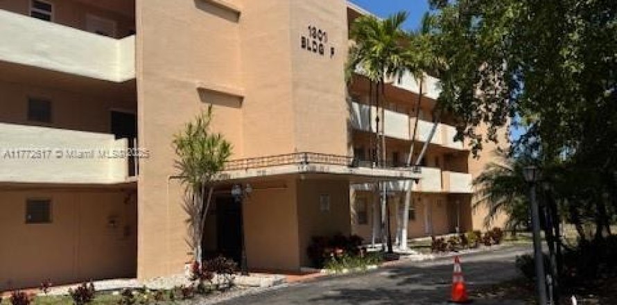 Condo à Miami, Floride, 1 chambre  № 1974100