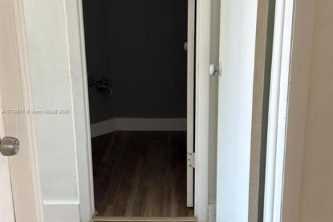 Copropriété à vendre à Miami, Floride: 1 chambre, 83.43 m2 № 1974100 - photo 8