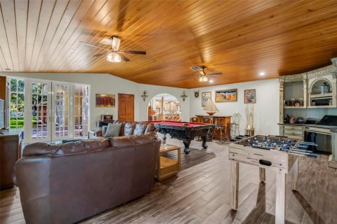 House in Fort Lauderdale, Florida 7 bedrooms, 536.51 sq.m. № 1855054 - photo 14