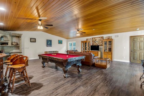 House in Fort Lauderdale, Florida 7 bedrooms, 536.51 sq.m. № 1855054 - photo 12