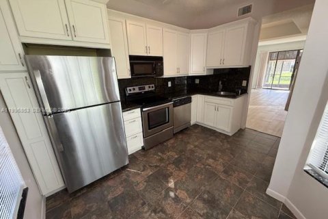 Condominio en venta en Delray Beach, Florida, 2 dormitorios, 138.98 m2 № 2060482 - foto 2