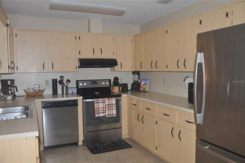 Villa ou maison à louer à Ocala, Floride: 2 chambres, 113.62 m2 № 1858402 - photo 8