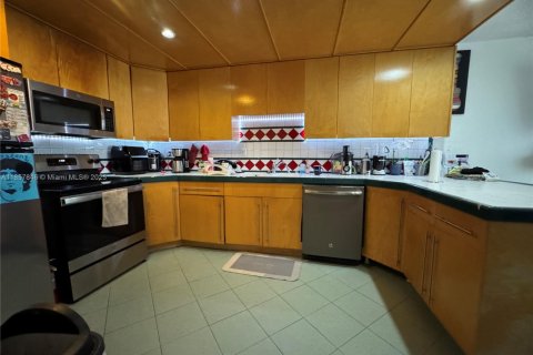 Купить кондоминиум в Майами, Флорида 2 спальни, 124.49м2, № 1882400 - фото 6