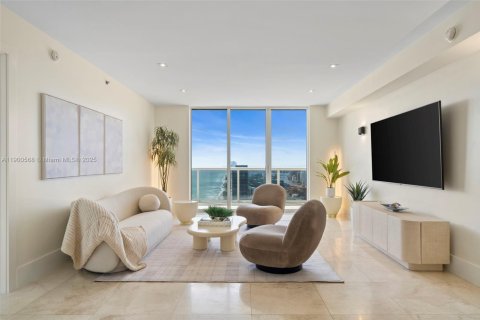 Condominio en alquiler en Hallandale Beach, Florida, 3 dormitorios, 238.39 m2 № 2054162 - foto 4