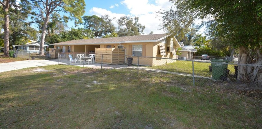 Propiedad comercial en Sarasota, Florida 4 dormitorios, 135.27 m2 № 2101254