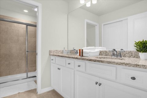 Touwnhouse à vendre à Davenport, Floride: 5 chambres, 213.02 m2 № 1751082 - photo 25