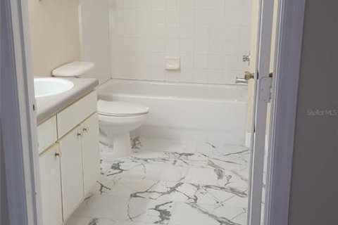 Condo in Tampa, Florida, 1 bedroom  № 1869557 - photo 7