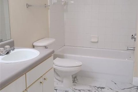 Condo in Tampa, Florida, 1 bedroom  № 1869557 - photo 8