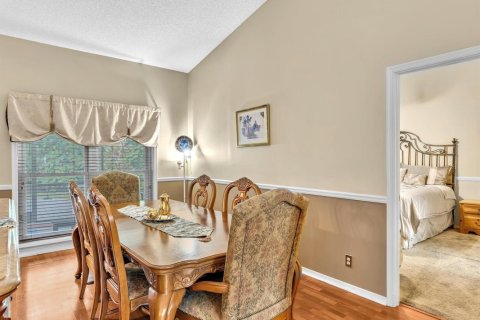House in Coral Springs, Florida 4 bedrooms, 204.29 sq.m. № 2432975 - photo 15