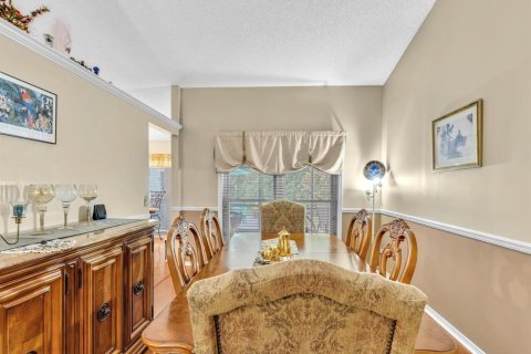 House in Coral Springs, Florida 4 bedrooms, 204.29 sq.m. № 2432975 - photo 16