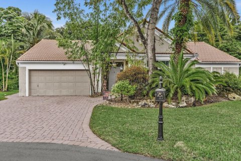 House in Coral Springs, Florida 4 bedrooms, 204.29 sq.m. № 2432975 - photo 4
