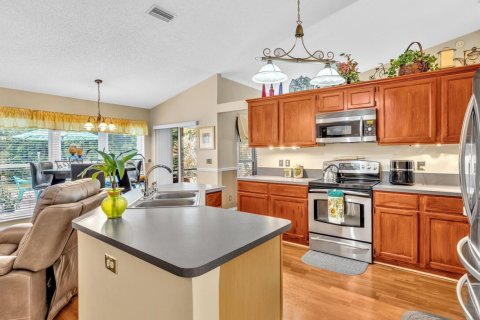 House in Coral Springs, Florida 4 bedrooms, 204.29 sq.m. № 2432975 - photo 23
