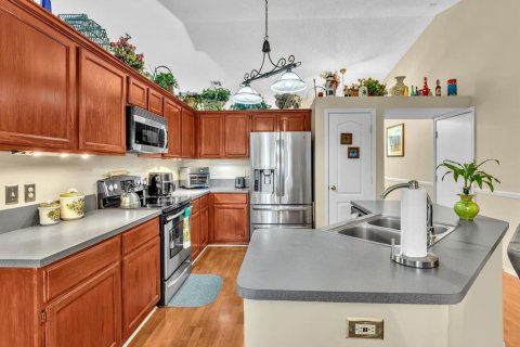 House in Coral Springs, Florida 4 bedrooms, 204.29 sq.m. № 2432975 - photo 20