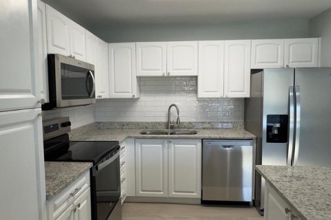 Copropriété à vendre à Bradenton, Floride: 2 chambres, 117.34 m2 № 2149540 - photo 8