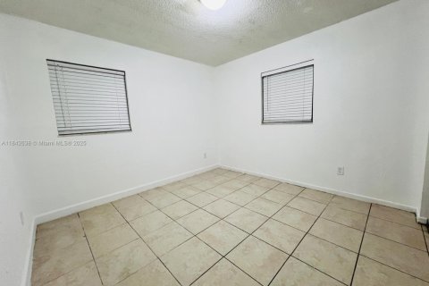 Commercial property in Sebring, Florida № 1980430 - photo 6