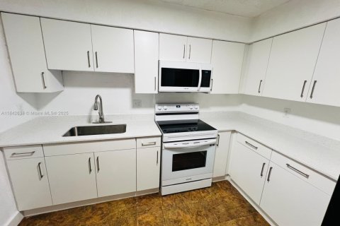 Commercial property in Sebring, Florida № 1980430 - photo 7