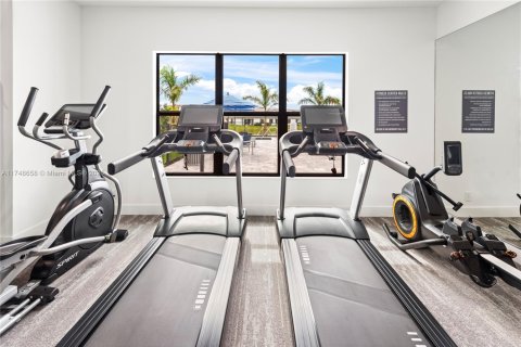 Townhouse in Fort Myers, Florida 3 bedrooms, 189.8 sq.m. № 1940678 - photo 17