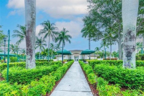 Condo à Tamarac, Floride, 2 chambres  № 2048129