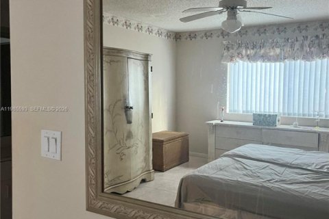 Copropriété à vendre à Tamarac, Floride: 2 chambres, 121.24 m2 № 2048129 - photo 10