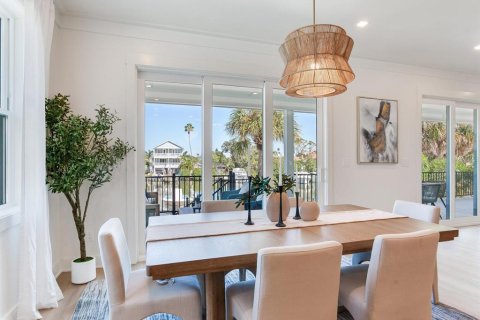 Casa en venta en North Redington Beach, Florida, 4 dormitorios, 219.81 m2 № 2143954 - foto 22