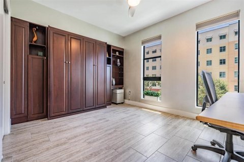 Condo in Saint Petersburg, Florida, 2 bedrooms  № 1677817 - photo 26