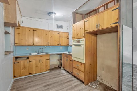 Villa ou maison à vendre à Tampa, Floride: 3 chambres, 121.33 m2 № 2410130 - photo 8