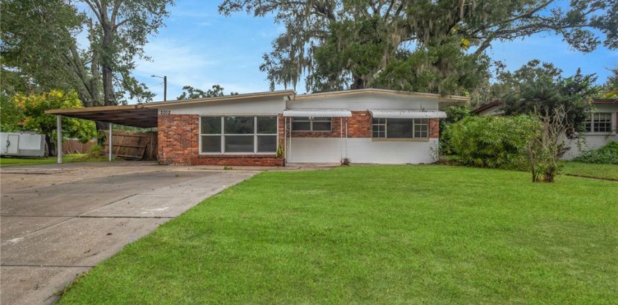 Villa ou maison à Tampa, Floride 3 chambres, 121.33 m2 № 2410130