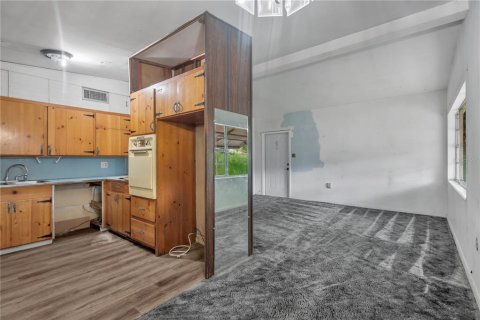 Villa ou maison à vendre à Tampa, Floride: 3 chambres, 121.33 m2 № 2410130 - photo 12