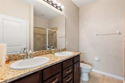 House in Wesley Chapel, Florida 3 bedrooms, 147.44 sq.m. № 2237853 - photo 20